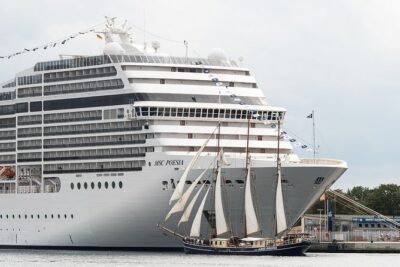 Private Transfer from Amsterdam to the Cruise Port in Rotterdam - Timing and Traffic: The About-60-Minute Ride to the Port