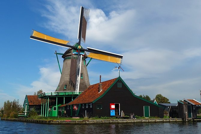 Private Tulip Fields, Windmills and Cheese Tour from Amsterdam - A private countryside day that actually works in one trip