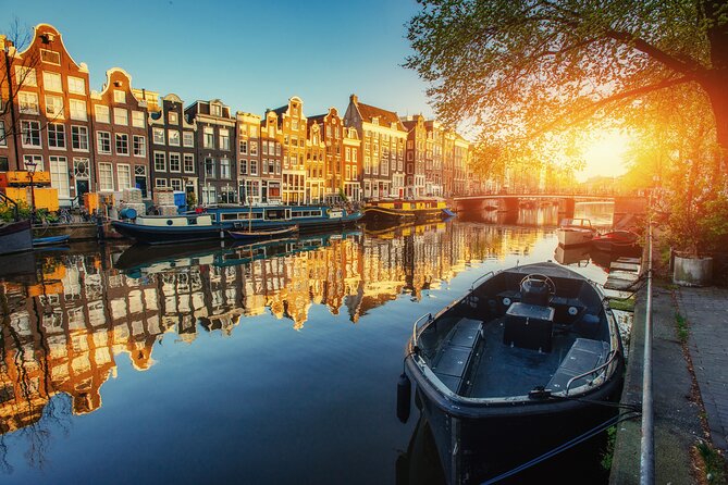 Private walking tour Amsterdam. English or Spanish. - A Private Amsterdam Walk That Hits the Big Stuff First