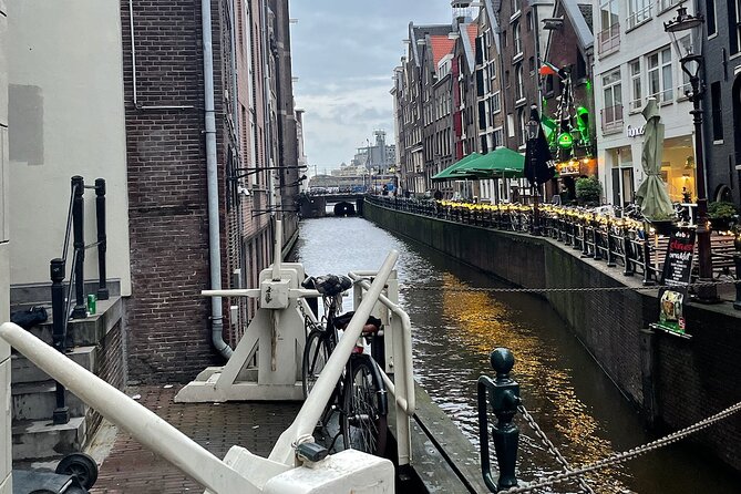 Private Walking Tour of Amsterdam - A church linked to Rembrandt and painted by Monet