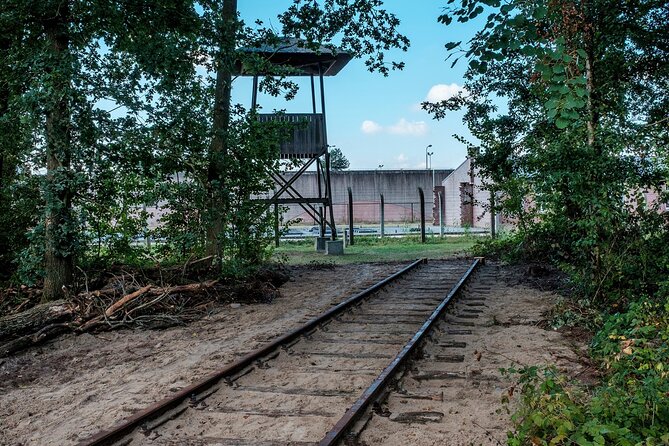 Private WW II Tour: Nazi Camp, WW2 battle grounds and cemetery - John Frost Bridge: The Last Link in Operation Market Garden