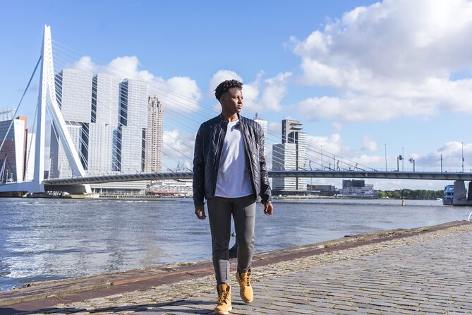 Professional Tinder Photo Session in Amsterdam - Sandra Herrero’s Coaching Style: Calm, Direct, and Camera-Friendly