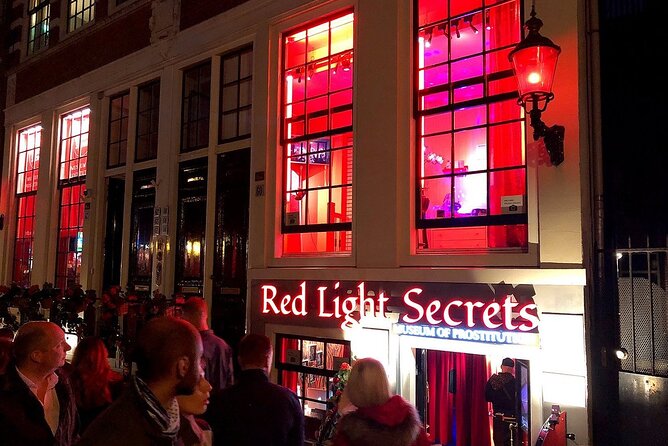 Red Light District private tour with a local - Warmoesstraat and a glimpse of the Old Church
