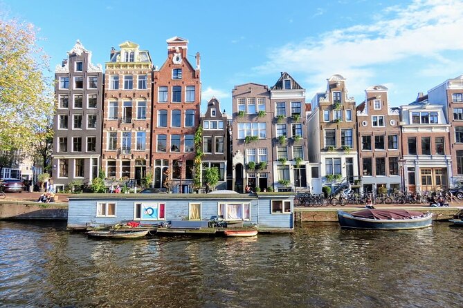 Rembrandt & Van Gogh Amsterdam walking experience - A Rembrandt and Van Gogh walk that makes Amsterdam feel like a museum