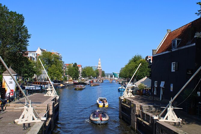 Rembrandt & Van Gogh Amsterdam walking experience - Stop 4: South Church and how Italy shaped Dutch painting