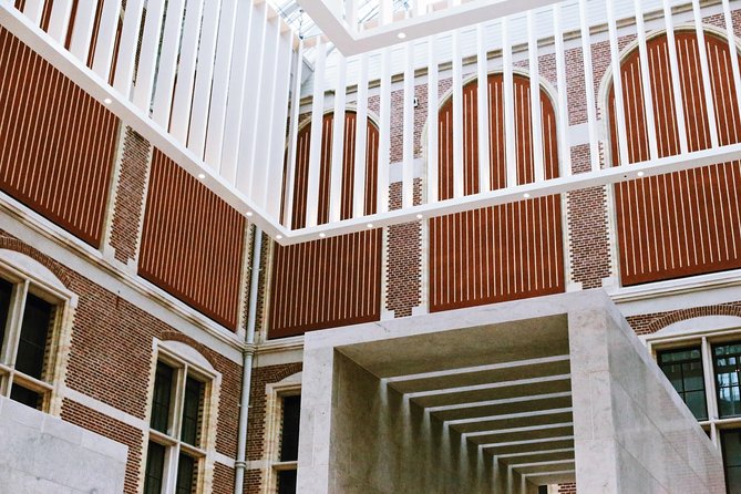 Rijksmuseum & Amsterdam City Center Semi-Private Tour 12ppl Max - The Walking Tour: From Medieval Gate to Canal Corners