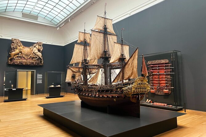 Rijksmuseum Guided Tour, private local Dutch guide - Vermeer’s quiet power: three or four works that teach you how to look