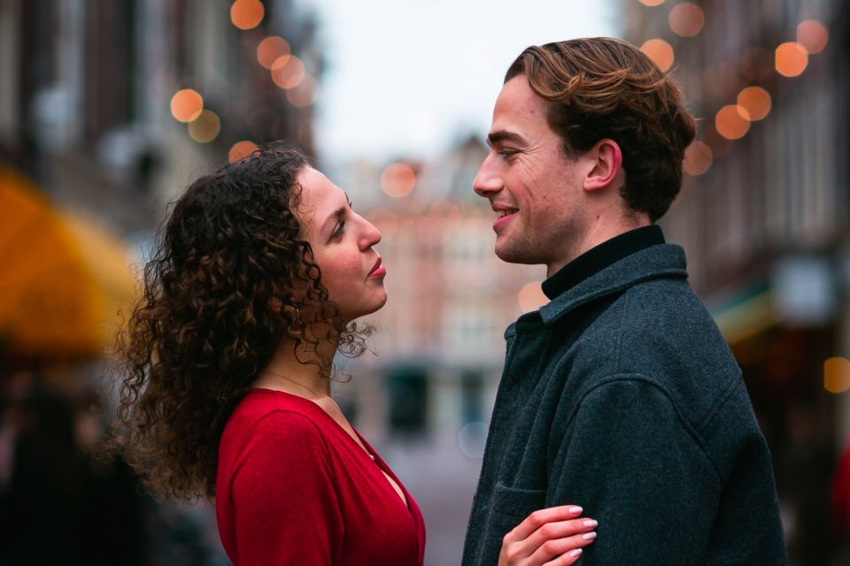 Romantic Photoshoot Experience for Couples in Amsterdam - What the photographer actually does for your poses and photos