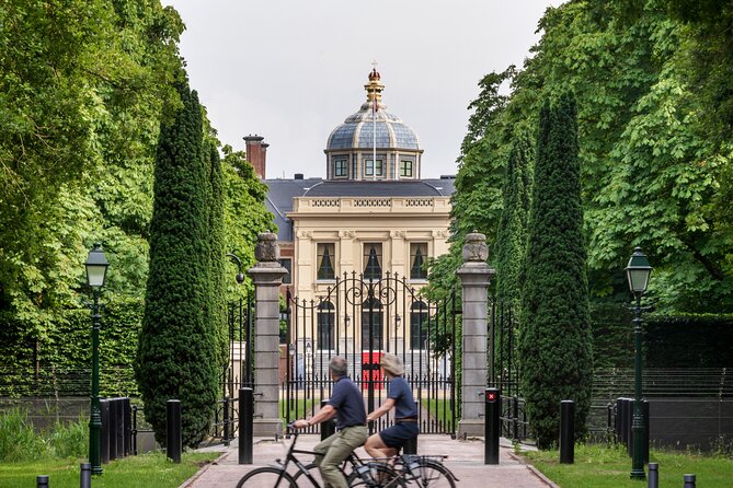 Rotterdam, Delft and The Hague Guided Tour from Amsterdam - Delft in 2.5 hours: canals, churches, and royal-town atmosphere