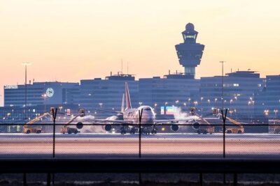 Schiphol Amsterdam Airport Private Arrival Transfer - Flight tracking and delays: why this matters more than you think