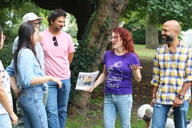 Small Group Hidden Gems Tour in Amsterdam - ARTIS Amsterdam Royal Zoo: flamingos plus WWII courage