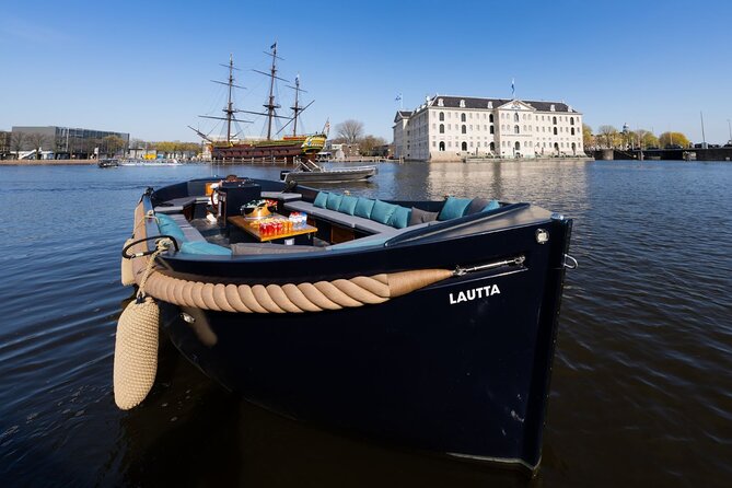 Small-Group Luxury Canal Cruise with Local Skipper - The “charming canal history” part you shouldn’t ignore