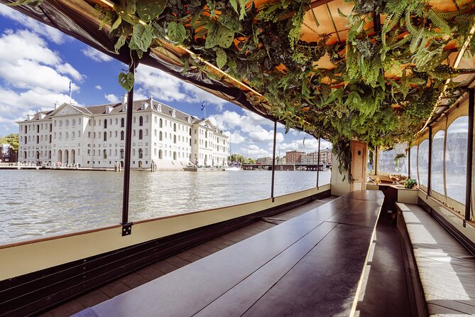 Small-Group Luxury Canal Cruise with Local Skipper - Amsterdam’s famous romantic bridge: the view angle payoff