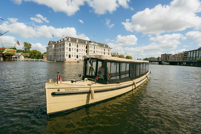Small-Group Luxury Canal Cruise with Local Skipper - Captain Victor: why a local skipper makes the cruise feel personal
