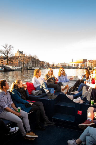 Small-Group Walking Tour with Amsterdam Canal Cruise - Dam Square to the Royal Palace Area: Photo Stops With Meaning