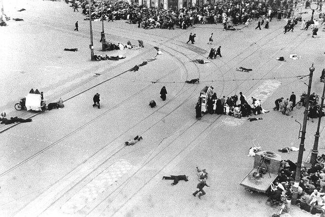 The Anne Frank Tour (Jewish Neighborhood & Amsterdam during WWII) - Dam Square: The Liberation Story Isn’t All Victory