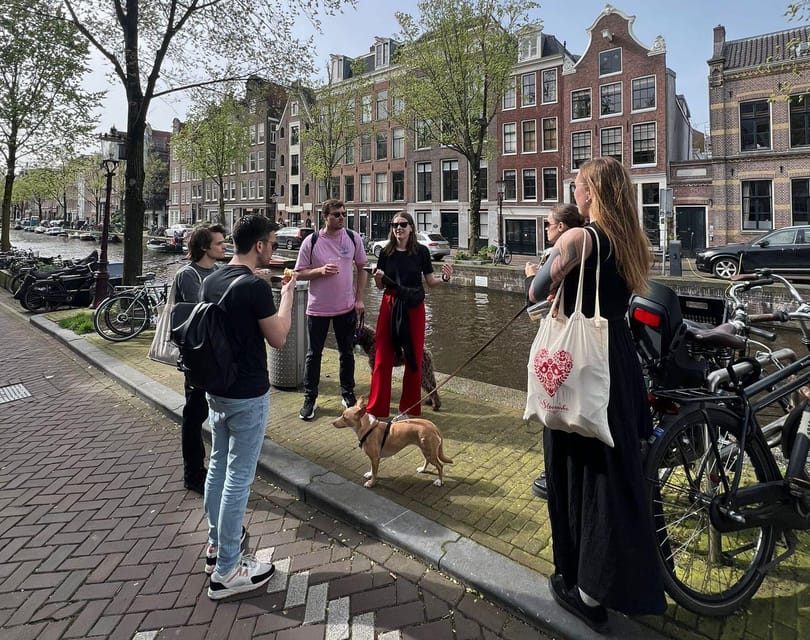 True Crime Tour Amsterdam: Explore the Dark Side of the City - From Tweede Weteringplantsoen to Nieuwmarkt: how the route feels