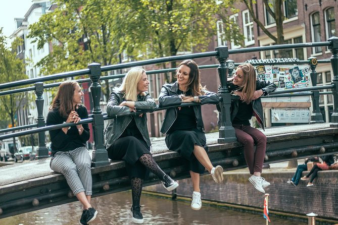 Vacation Photoshoot & Tour in Amsterdam - Posing help and outfit guidance you actually use