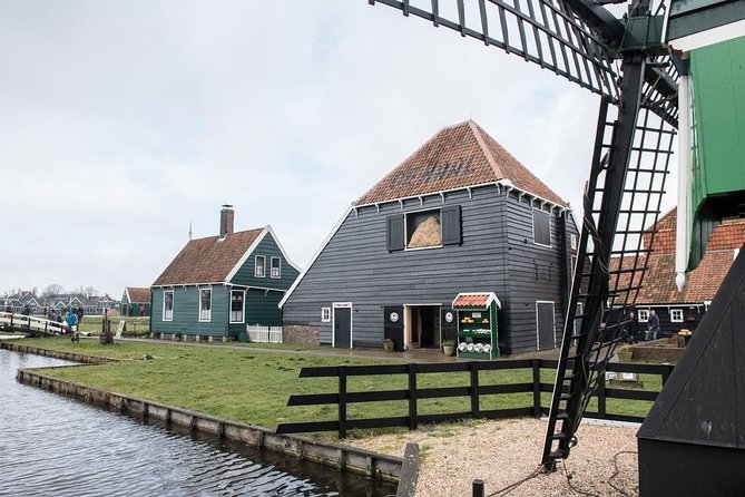 Visit Amsterdam Countryside with windmills by bike - Tips to Get the Most Out of the Ride