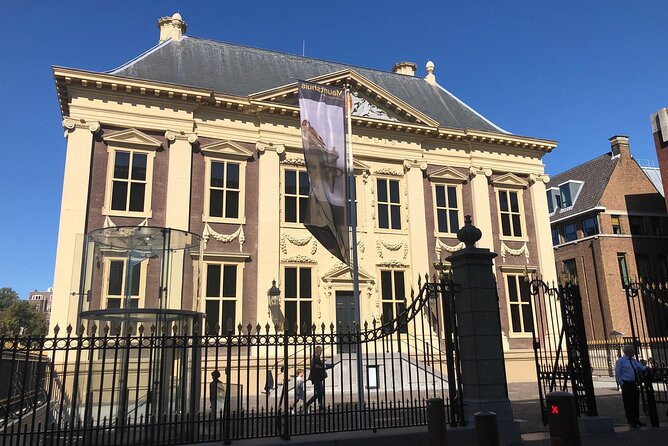 Visit the Girl with the Pearl Earring, The Hague & Delft City - Key takeaways before you go