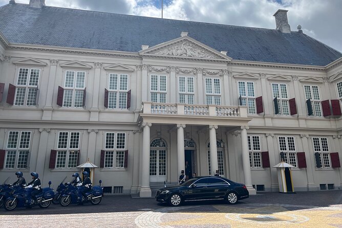 Visit the Girl with the Pearl Earring, The Hague & Delft City - Steve’s guiding style: why the day feels personal, not scripted