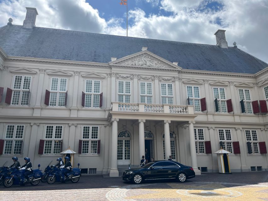 Visit the Girl with the Pearl Earring, The Hague & Delft - The Hague on foot: Binnenhof, parliament, and royal power in real streets
