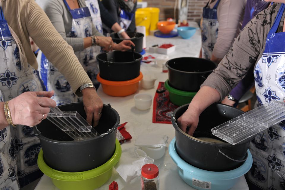 Volendam: 2.5-Hour Cheesemaking Workshop & Clog Making Tour - From local cows to your curds: what the 2.5-hour cheesemaking is really like