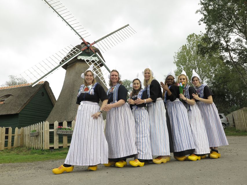Volendam: Traditional Costume Photo with Cheese & Clog Tour - Final verdict: should you book this Volendam cheese and clog tour?