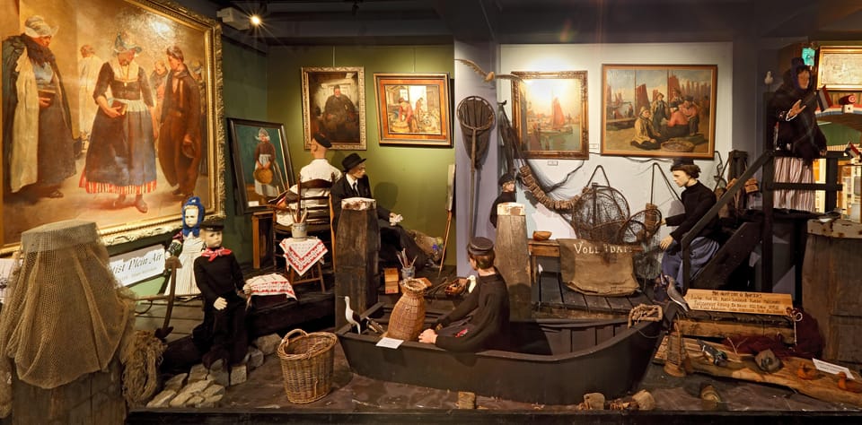 Volendam: Volendams Museum Entry Ticket - The unusual exhibitions: music, underwear, and everyday surprises