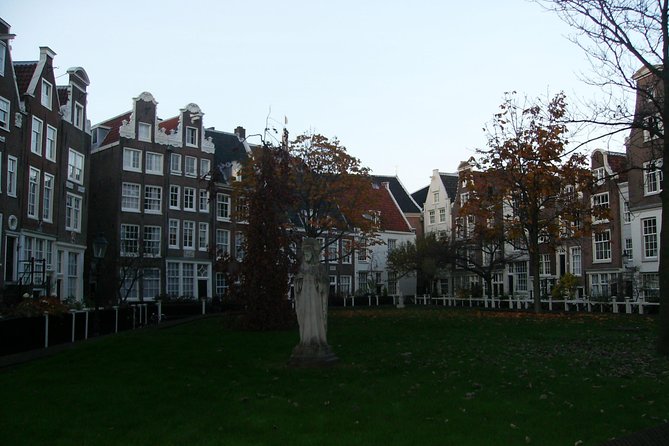Walking tour of 2 hours of the highlights of Amsterdam - Amsterdam Gallery: 17th-century paintings to see without ticket pressure