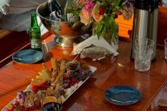 Winter Canal Cruise in Amsterdam - The Canal Ride: What You’ll See in 90 Minutes