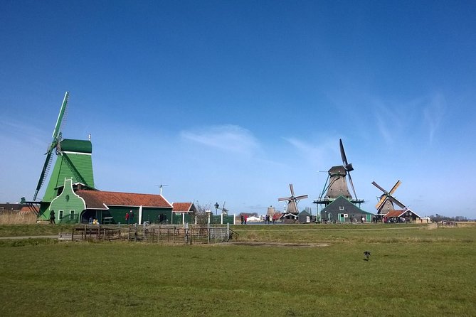 Zaanse Schans and Volendam Private Tour from Amsterdam - Paintmill De Kat: Going Inside a Working Windmill (and Climbing Up)