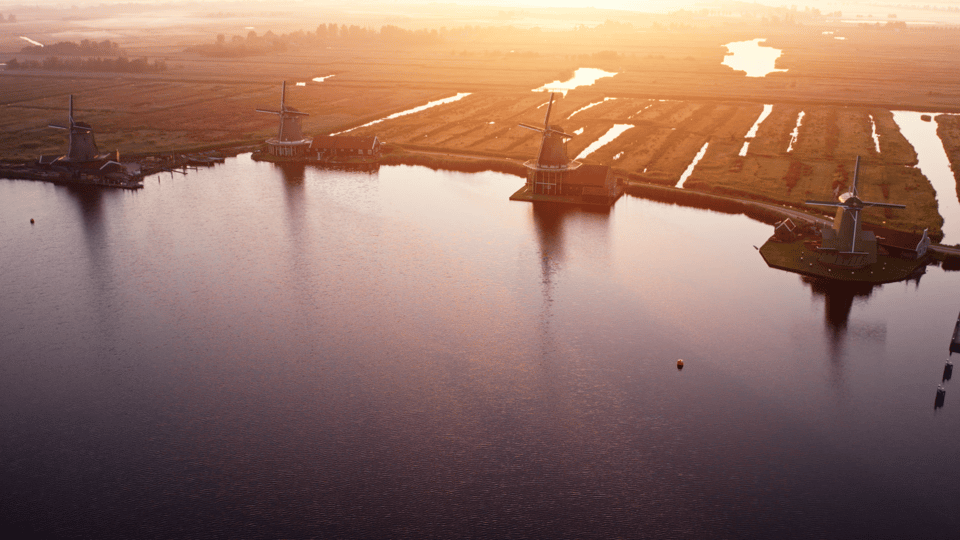 Zaanse Schans: Private Cruise + Live Guide, Optional Drinks - Who This Cruise Is Best For