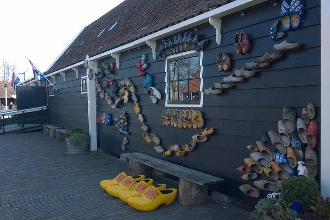 Zaanse Schans Small-Group Excursion from Zaandam - Molen De Kat: The Fully Operational Paint Mill Moment