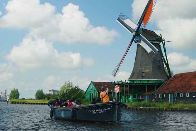 Zaanse Schans Windmill Cruise - UNESCO Windmills With Live Guide - What it feels like on the water (and how to get the best views)